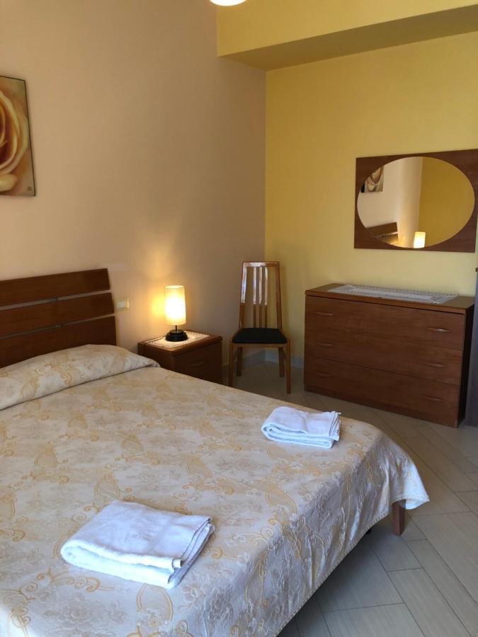 Appartamenti Sicilia Bedda Трапето Екстериор снимка