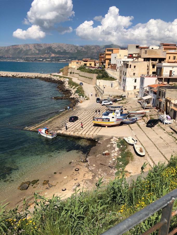 Appartamenti Sicilia Bedda Трапето Екстериор снимка